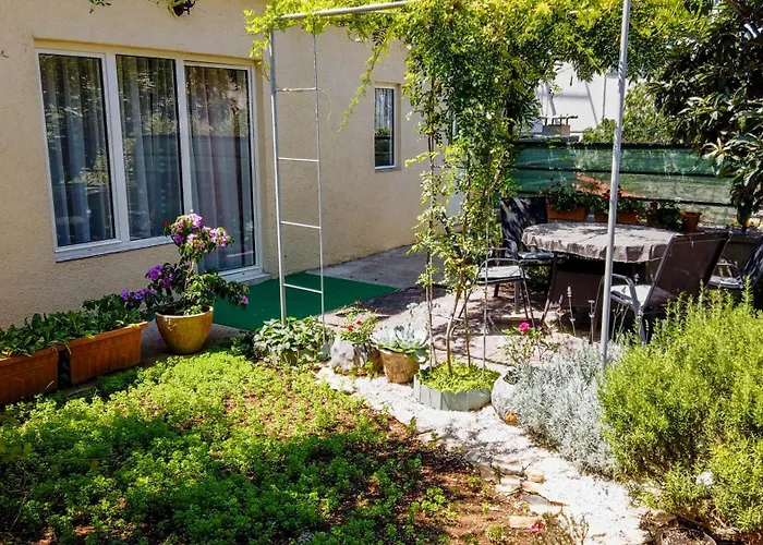 Center 아파트 시베니크